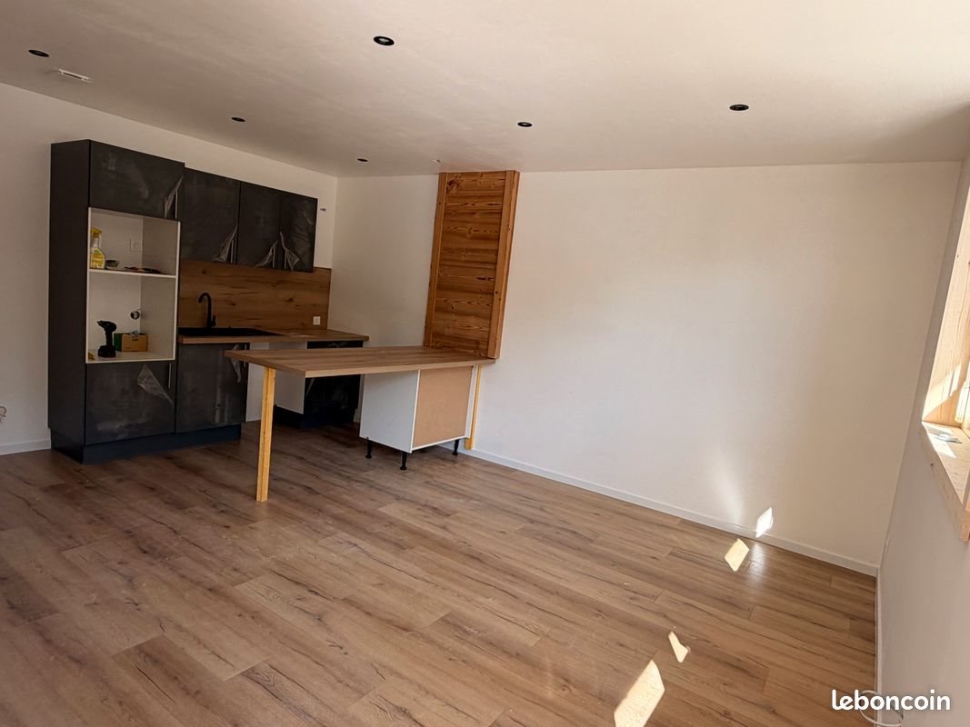 Appartement à louer, 100m², Saint-Laurent-en-Grandvaux