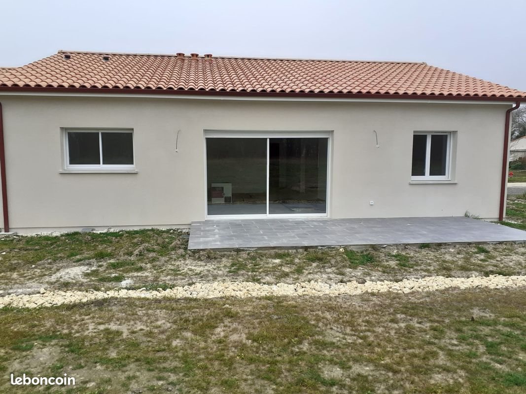 Maison à louer, 95m², Montendre
