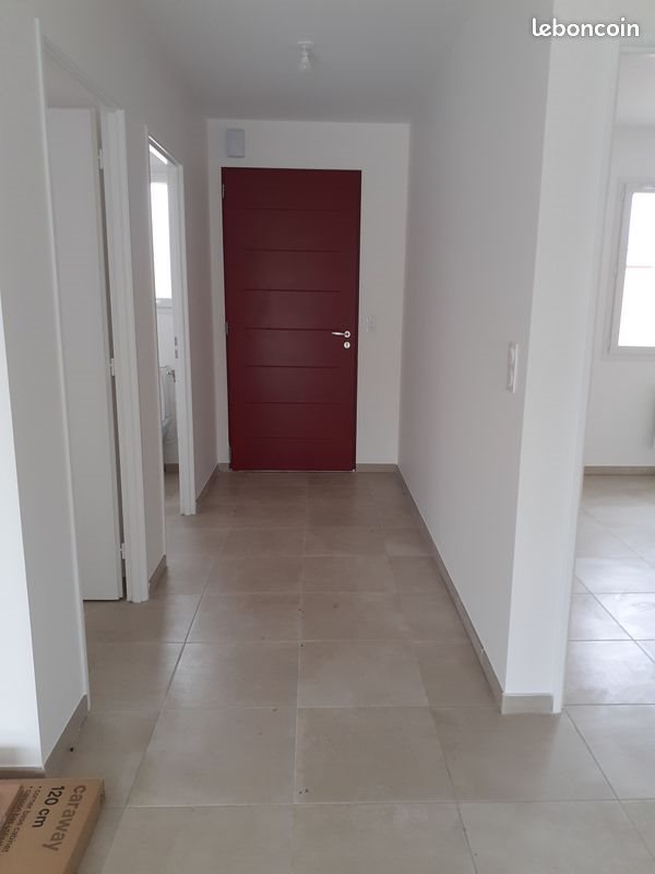 Maison à louer, 95m², Montendre