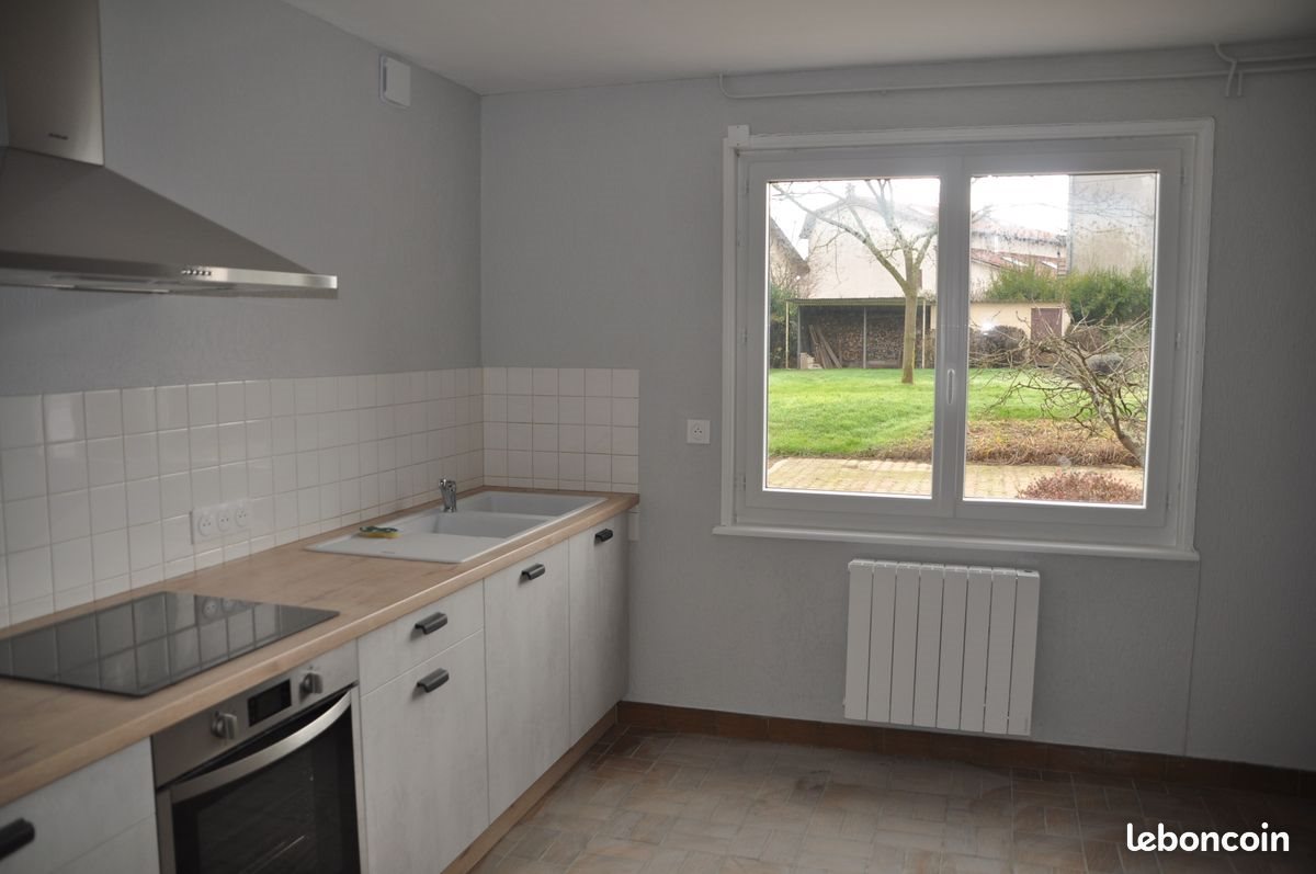 Appartement à louer, 36m², Saint-Paul-de-Varax
