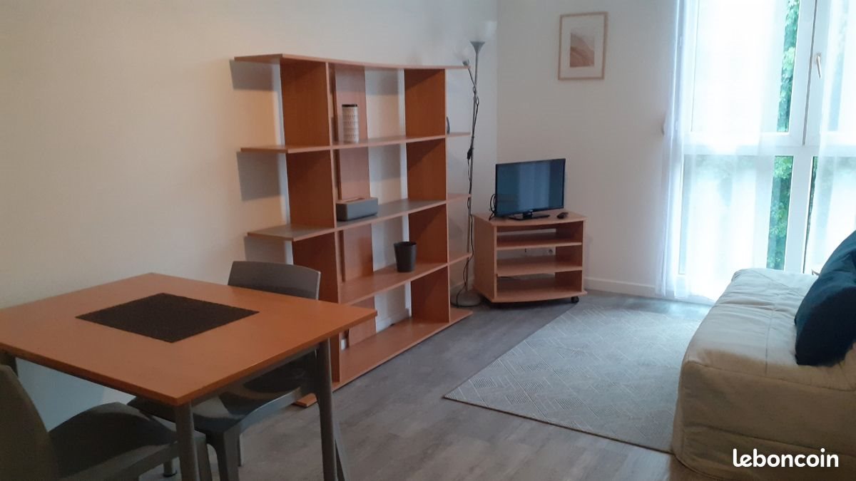 Appartement à louer, 21m², Lons