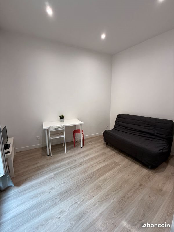 Appartement à louer, 12m², Nîmes
