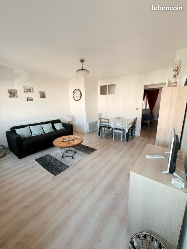 Appartement à louer, 47m², Royan