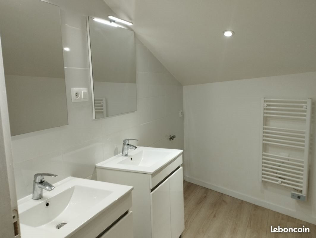 Appartement à louer, 80m², Saint-Félix-de-Lodez