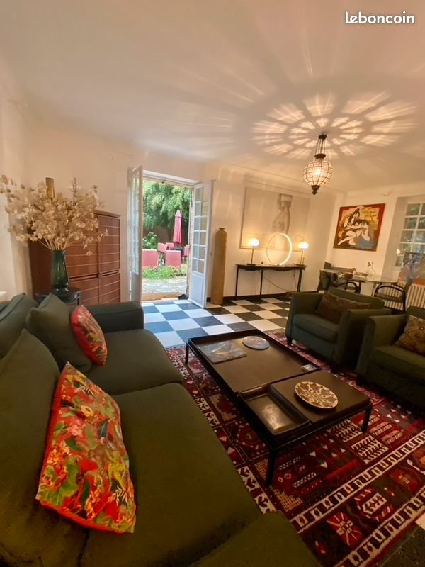 Maison à louer, 140m², Sarlat-la-Canéda