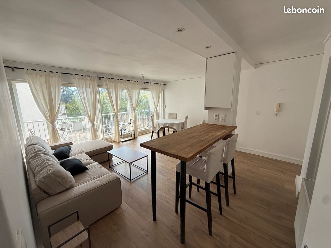 Appartement à louer, 64m², Talence