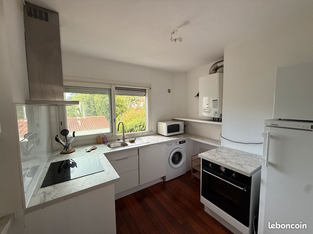 Appartement à louer, 64m², Talence