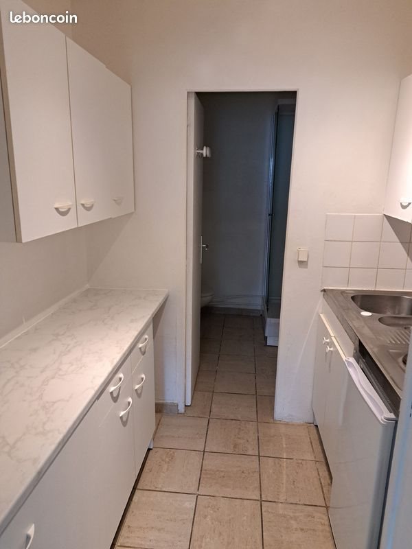 Appartement à louer, 27m², Fleurines