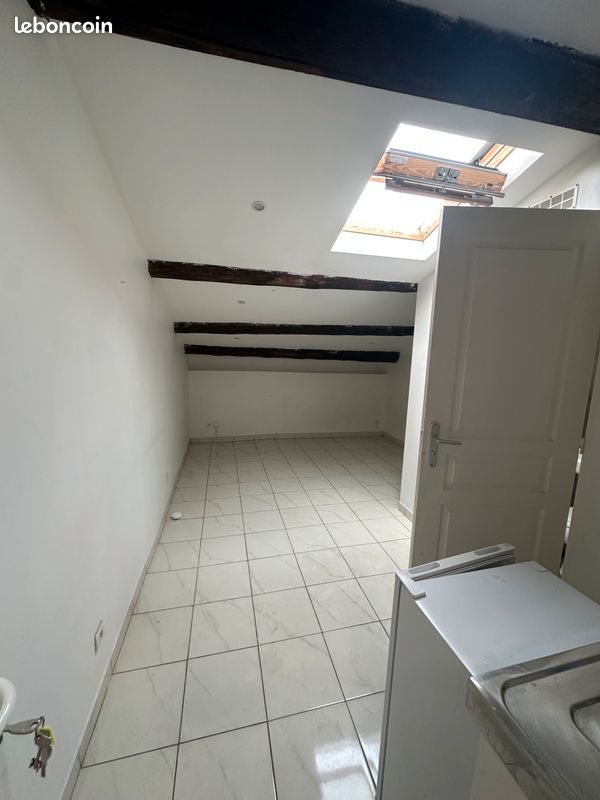Appartement à louer, 18m², Marseille 3ème
