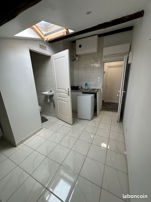 Appartement à louer, 18m², Marseille 3ème