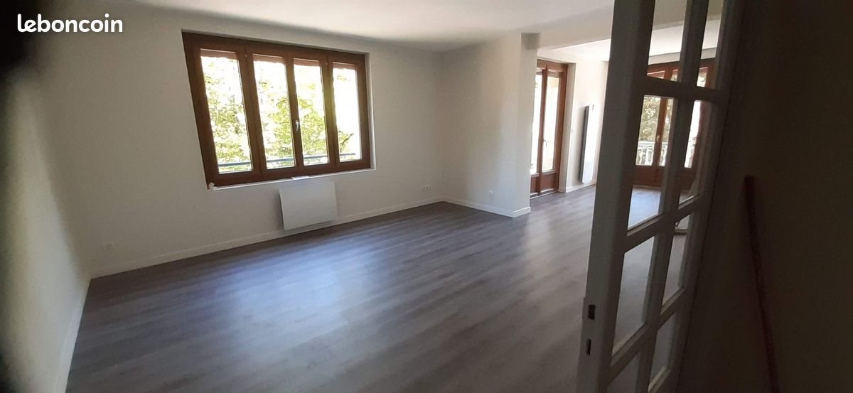Appartement à louer, 90m², Marvejols