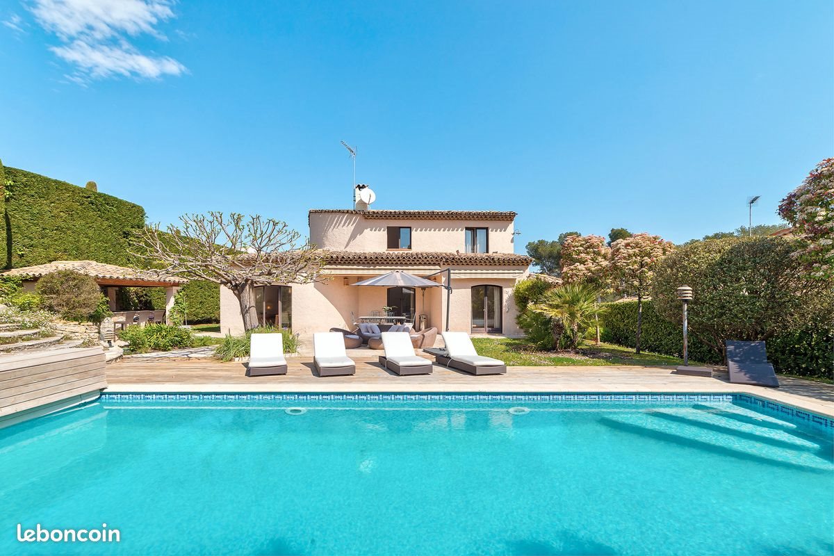 Maison à louer, 180m², Mougins