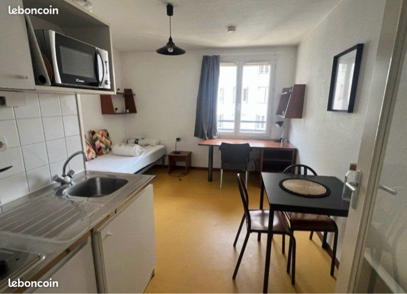 Appartement à louer, 18m², Saint-Etienne