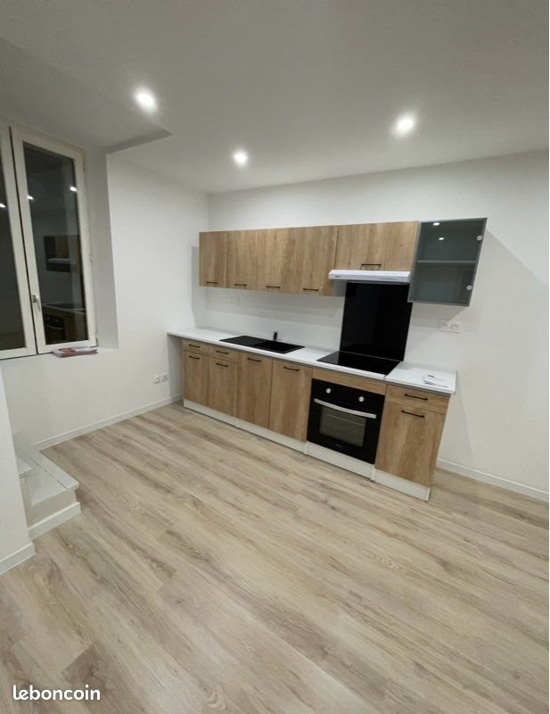 Maison à louer, 70m², Pont-Saint-Esprit
