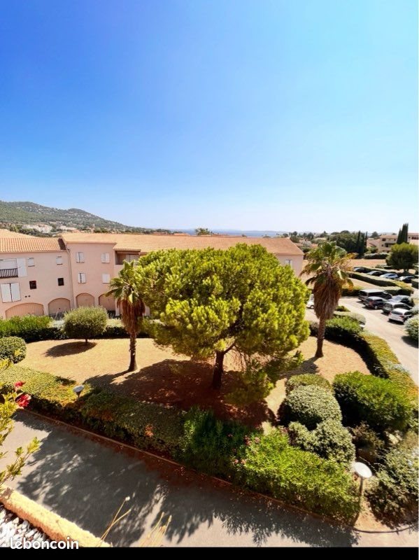 Appartement à louer, 40m², Carqueiranne