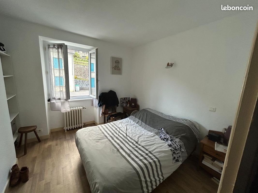 Appartement à louer, 60m², Laveissière