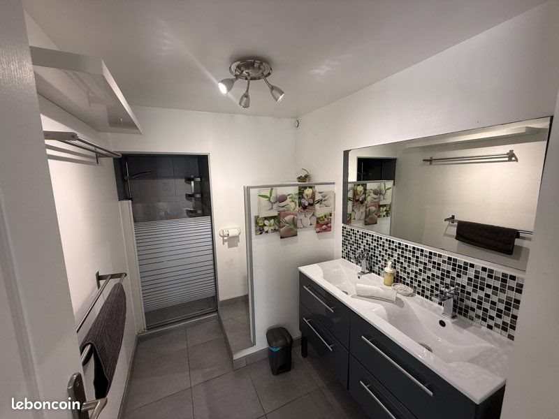 Maison à louer, 60m², Solliès-Toucas