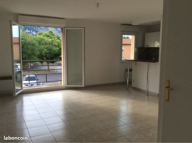 Appartement à louer, 48m², Guilherand-Granges