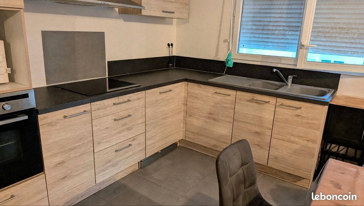 Maison à louer, 113m², Lécousse