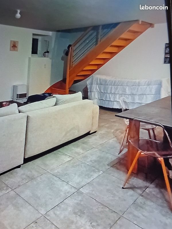 Maison à louer, 85m², Plumaudan