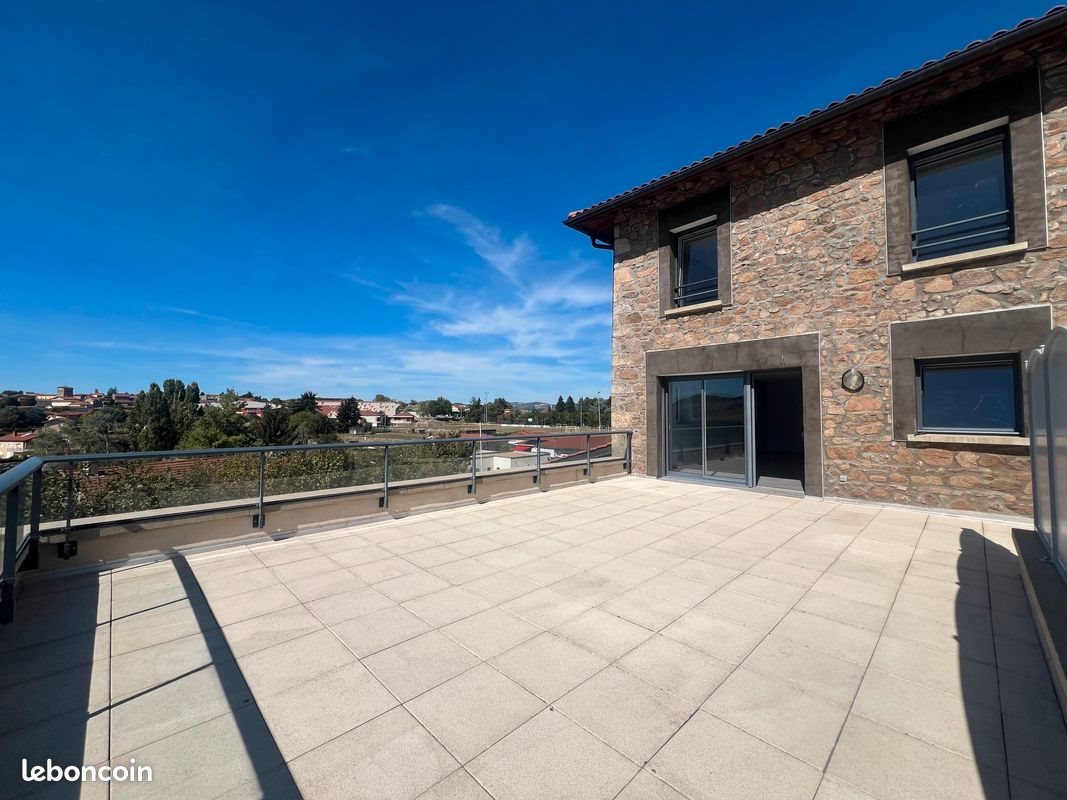 Appartement à louer, 80m², Saint-Laurent-de-Chamousset