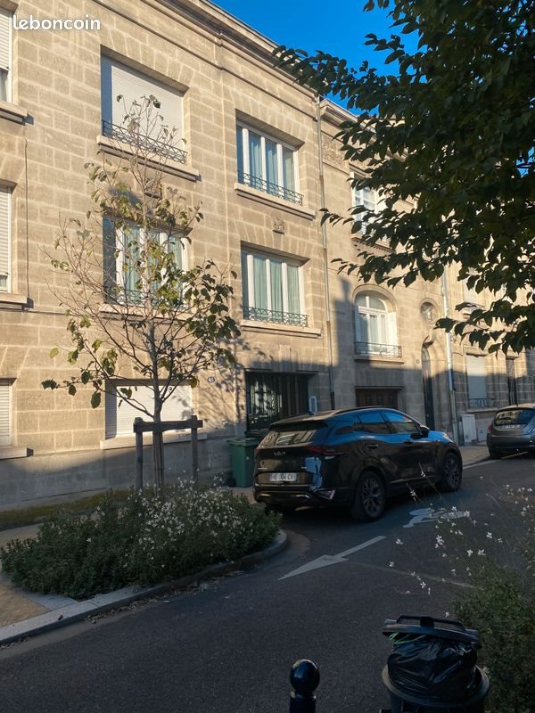 Appartement à louer, 49m², Bordeaux