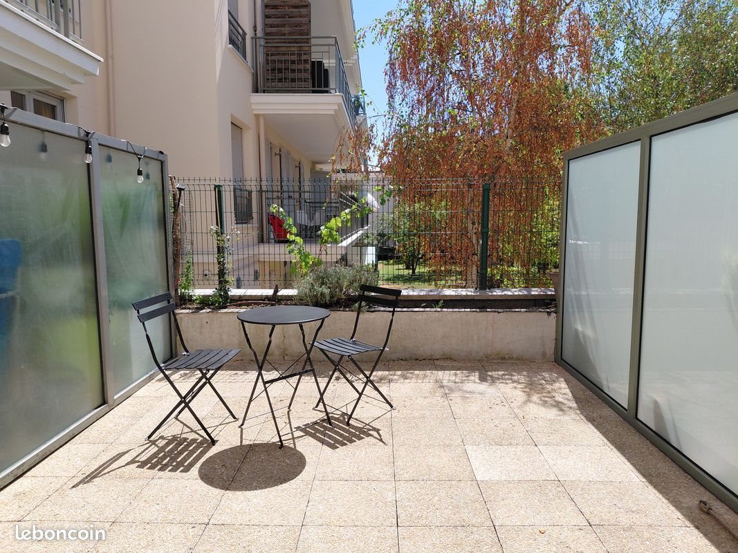 Appartement à louer, 26m², Clamart