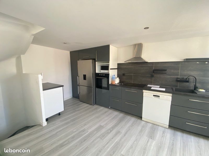 Maison à louer, 65m², Carnoules