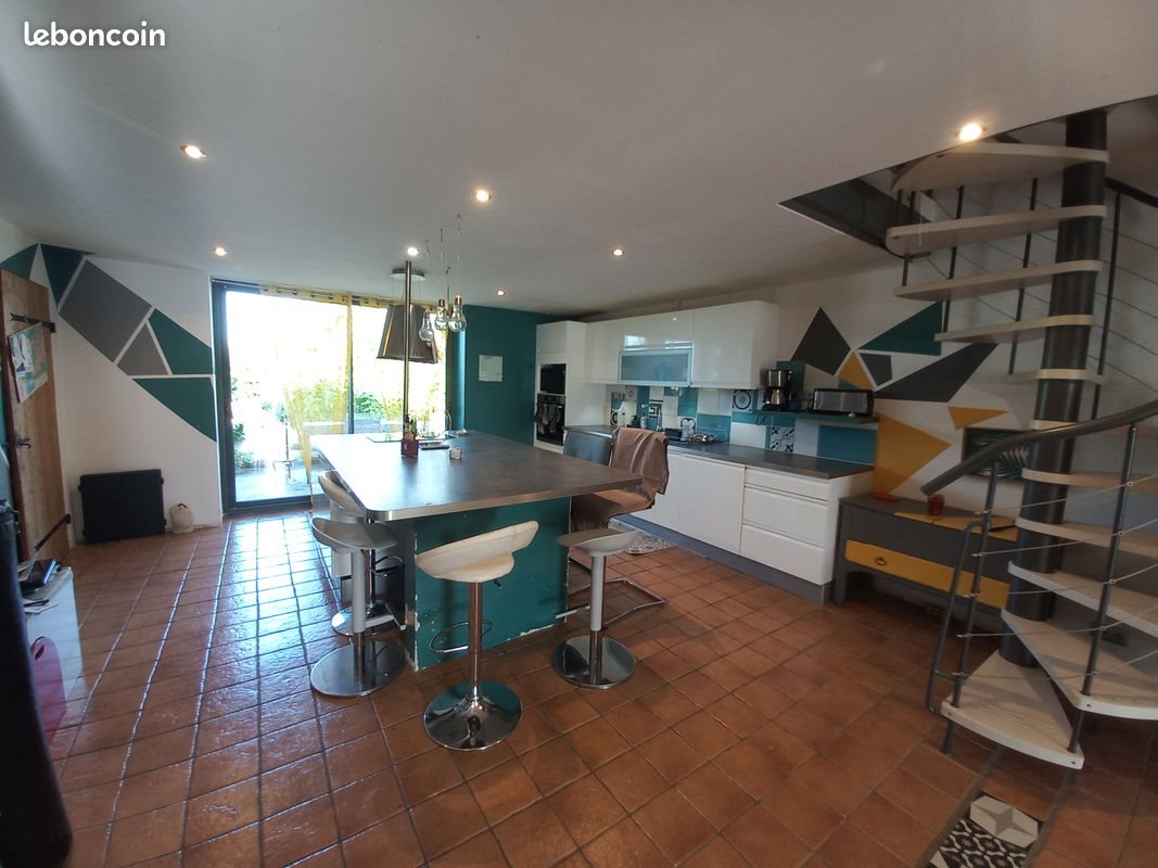 Maison à vendre, 210m², Montpont-en-Bresse