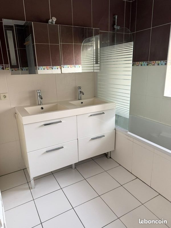 Appartement à louer, 70m², Thoissey