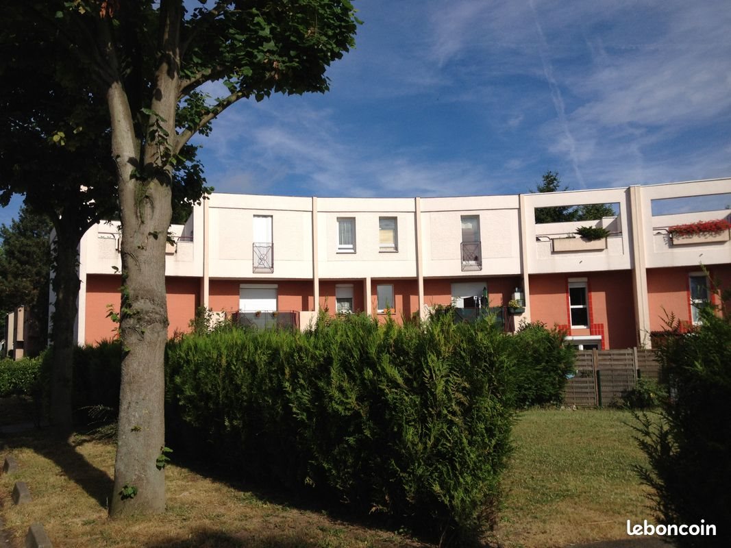 Appartement à louer, 89m², Cergy