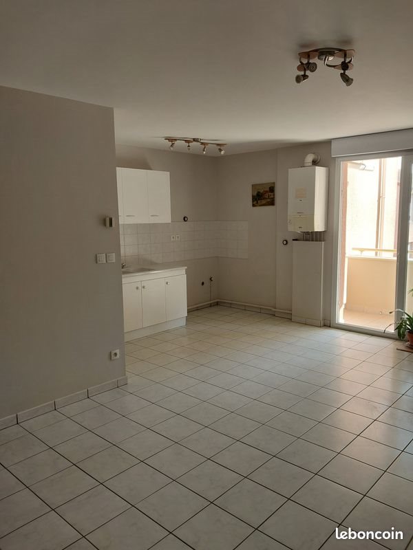 Appartement à louer, 50m², Saint-Jean-Bonnefonds