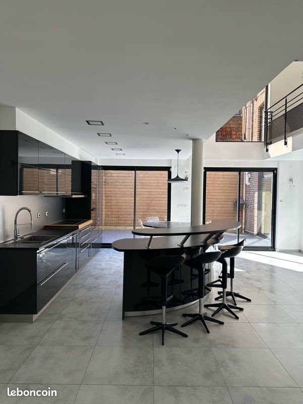 Maison à louer, 160m², Lille