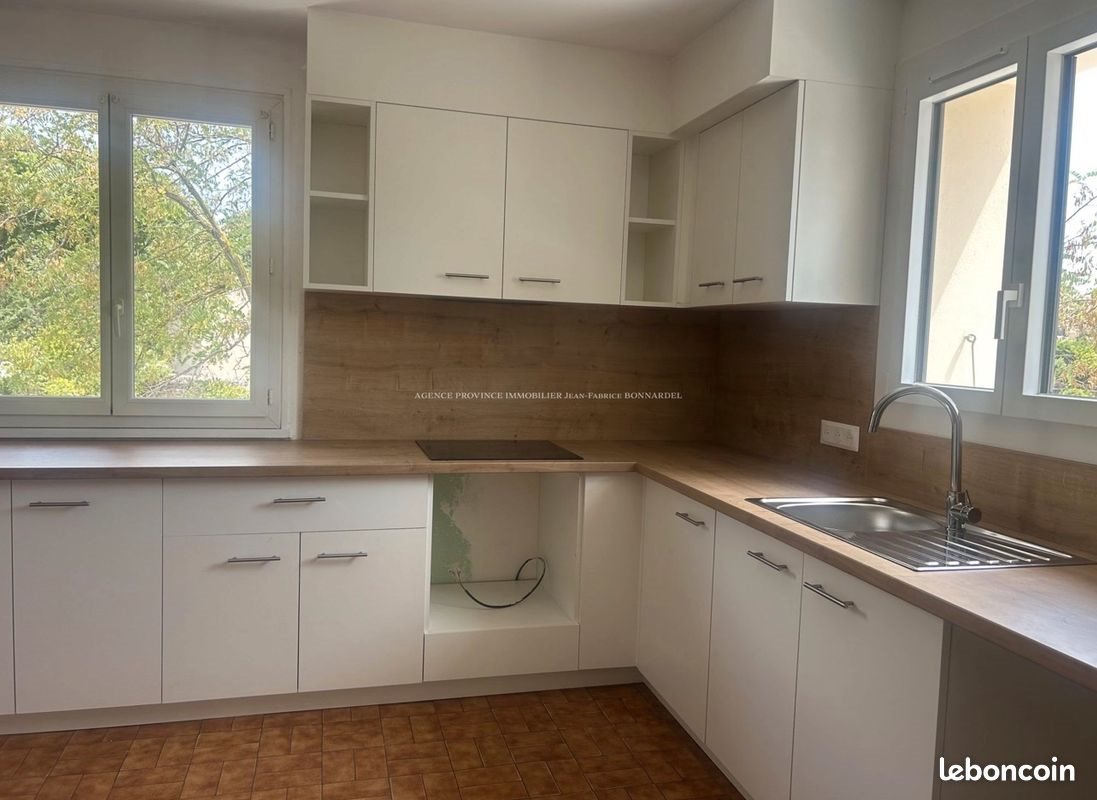Appartement à louer, 113m², Grillon