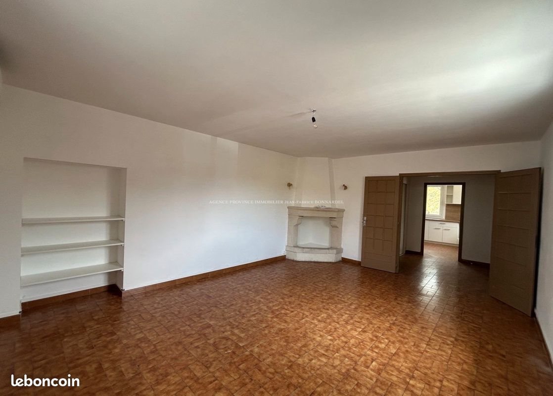 Appartement à louer, 113m², Grillon