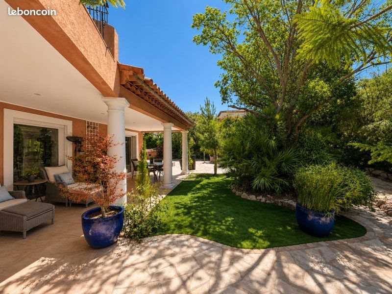 Maison à vendre, 220m², Fréjus