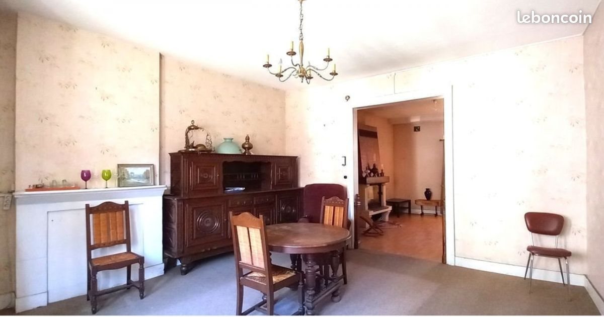 Maison à vendre, 201m², Saint-Yrieix-la-Perche