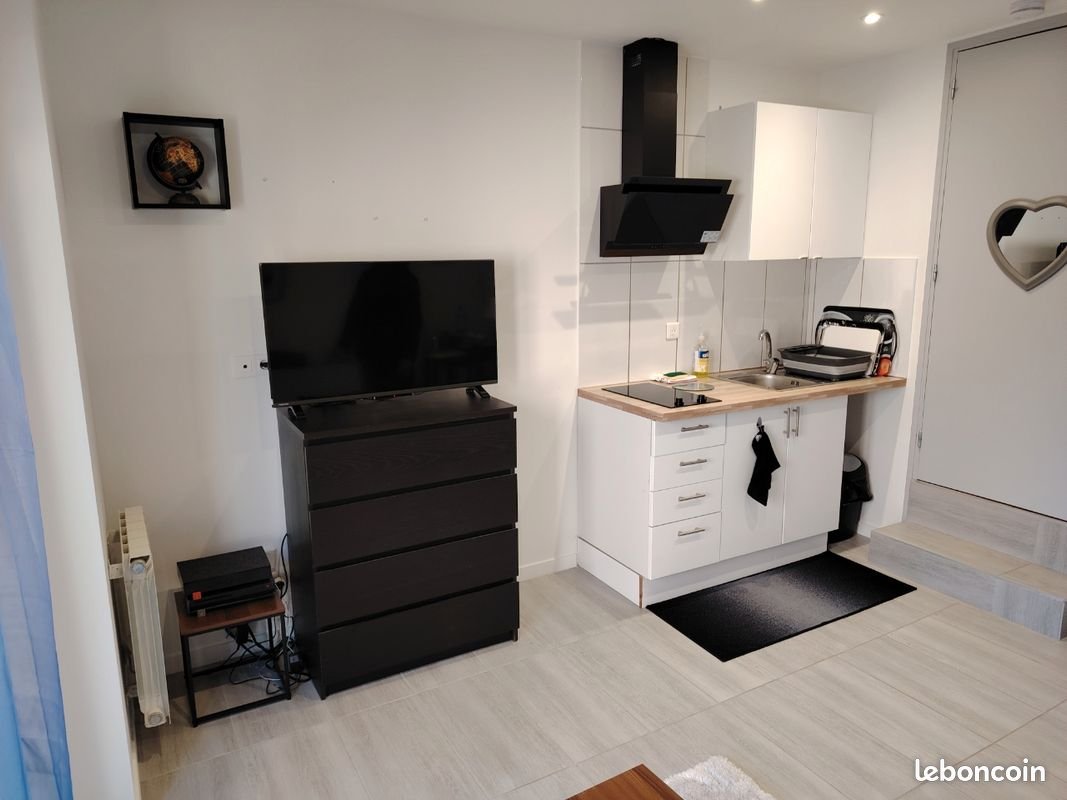 Appartement à louer, 17m², Stains