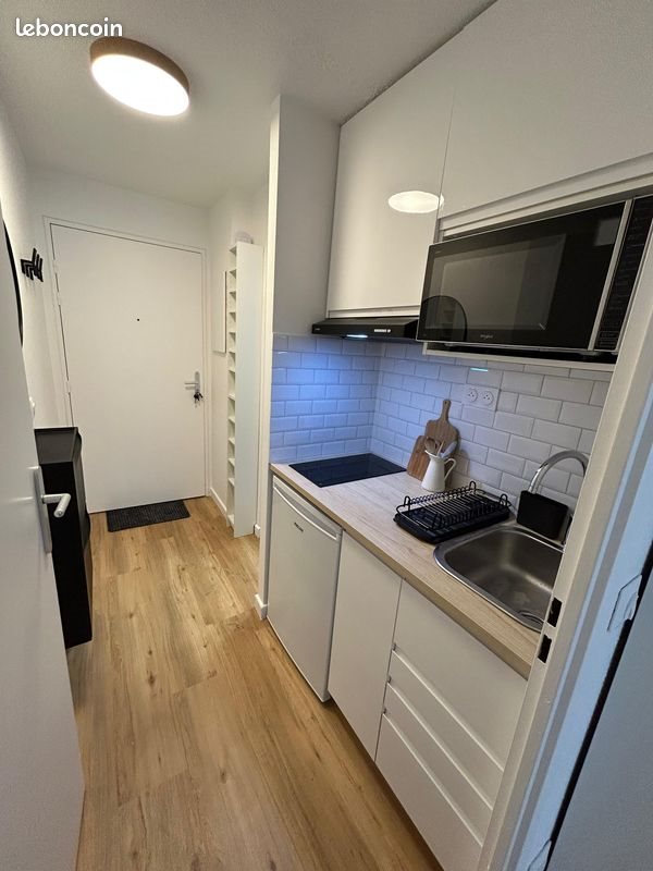Appartement à louer, 18m², Courbevoie
