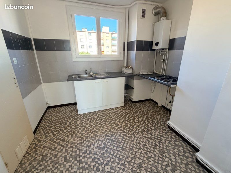 Appartement à louer, 58m², Nîmes