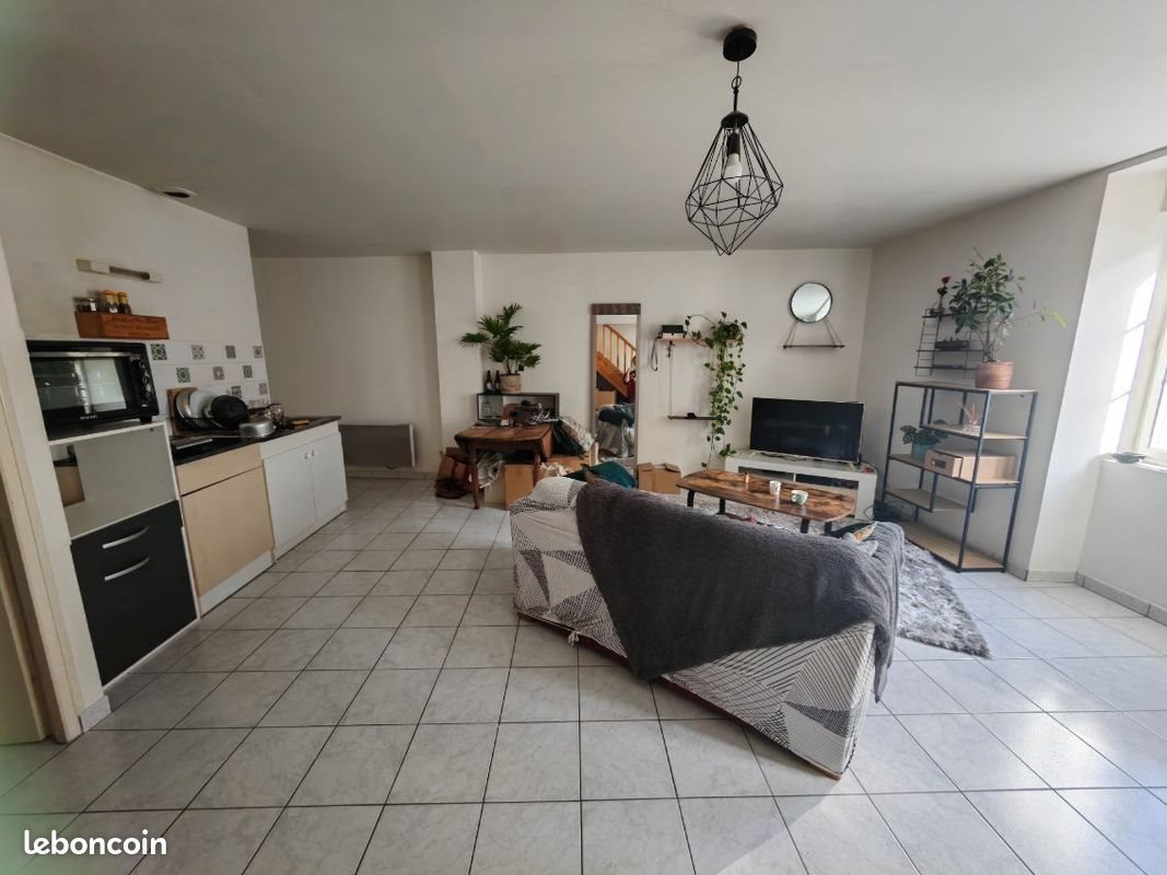 Appartement à louer, 65m², Nueil-les-Aubiers