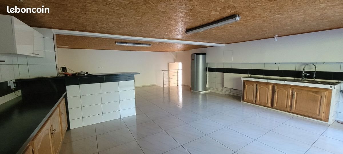 Maison à louer, 110m², Thizy