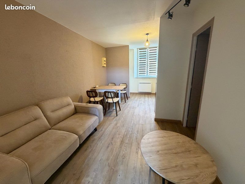Appartement à louer, 40m², Quingey