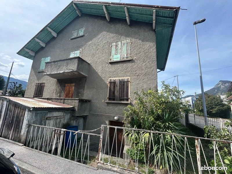 Maison à vendre, 180m², Cluses