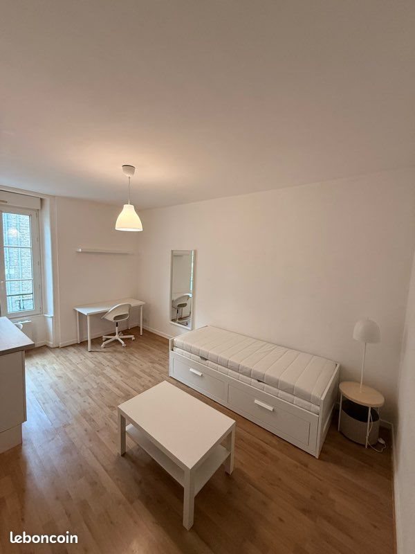 Appartement à louer, 23m², Fougères
