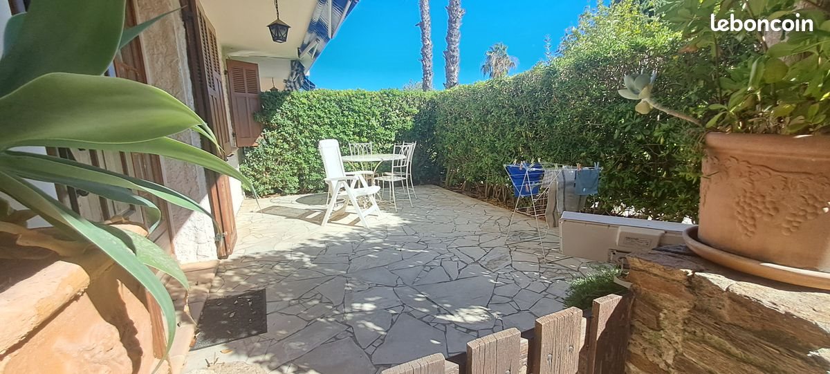 Appartement à louer, 65m², Carqueiranne
