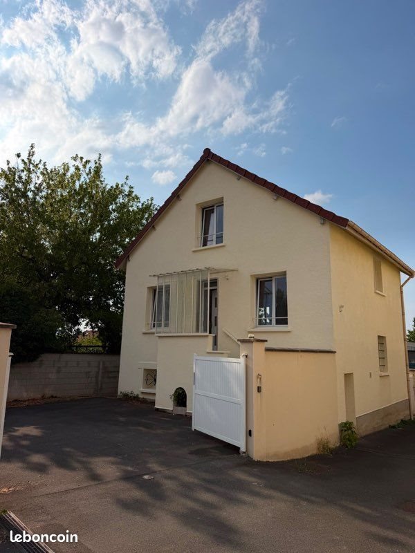 Maison à louer, 115m², Samoreau