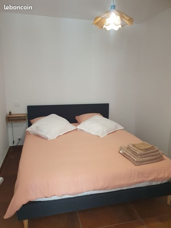 Maison à louer, 60m², Reillanne