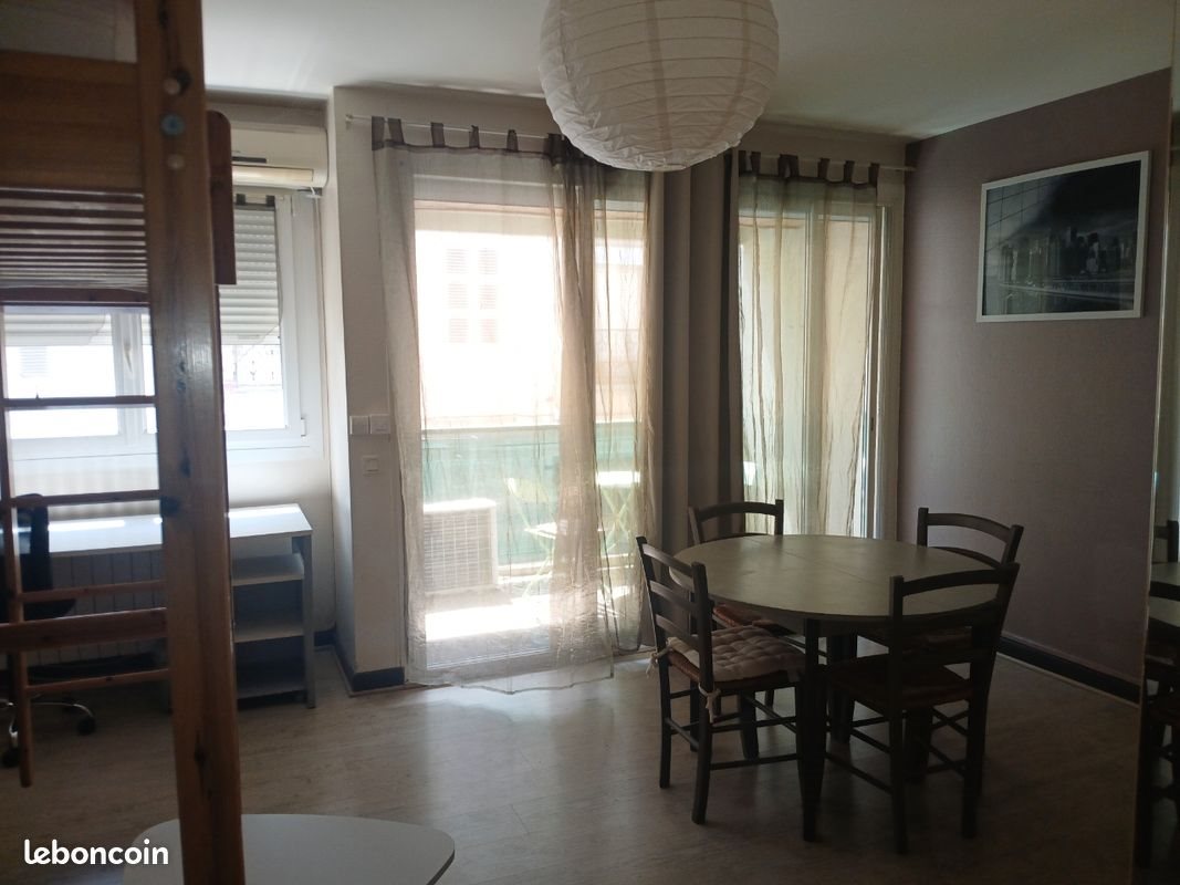 Appartement à louer, 32m², Pau