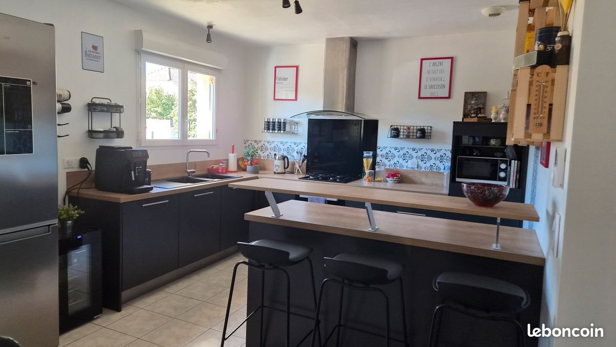 Maison à vendre, 81m², Saint-Céré